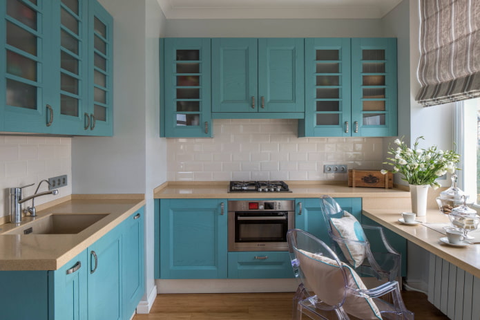 ledge in the kitchen