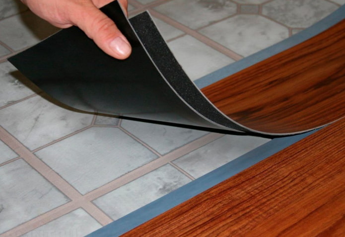 Lock quartz vinyl tile