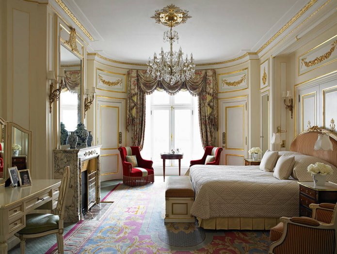 lambrequins in a classic bedroom interior