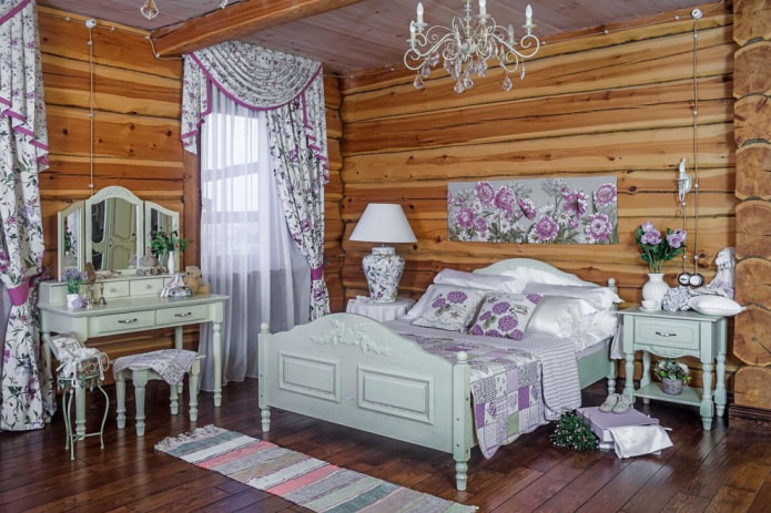 jabot lambrequin in the bedroom