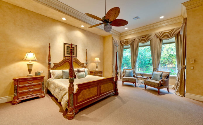 soft lambrequin in the bedroom