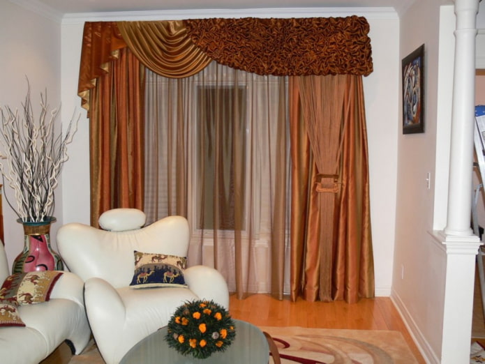 one jabot in an asymmetrical lambrequin
