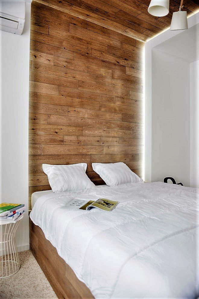 laminate on wall and ceiling