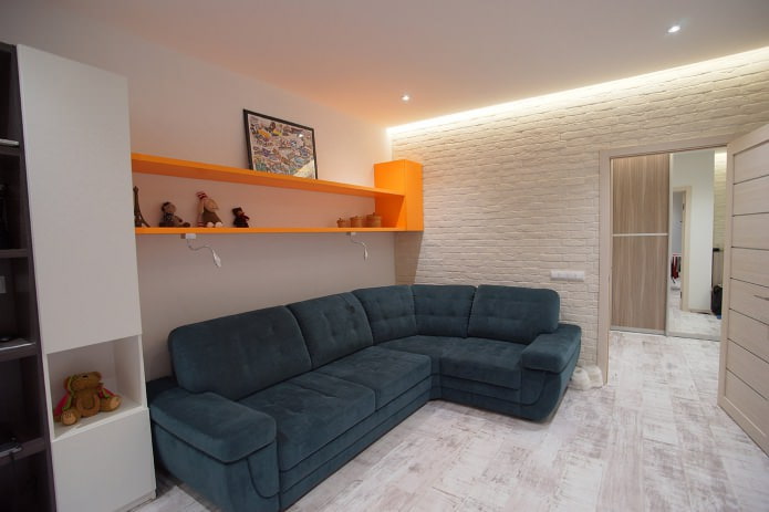 Laminate in the living room interior