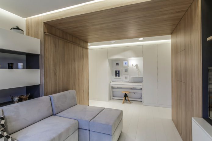 Laminate ceiling in the interior