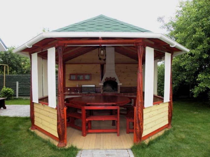 Summer kitchen at the dacha