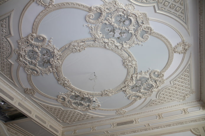 bas-relief on the ceiling