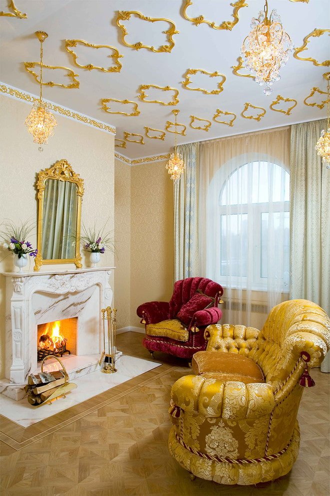 golden stucco decor on the ceiling
