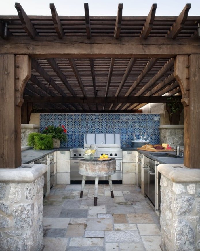 stone finishing of a gazebo