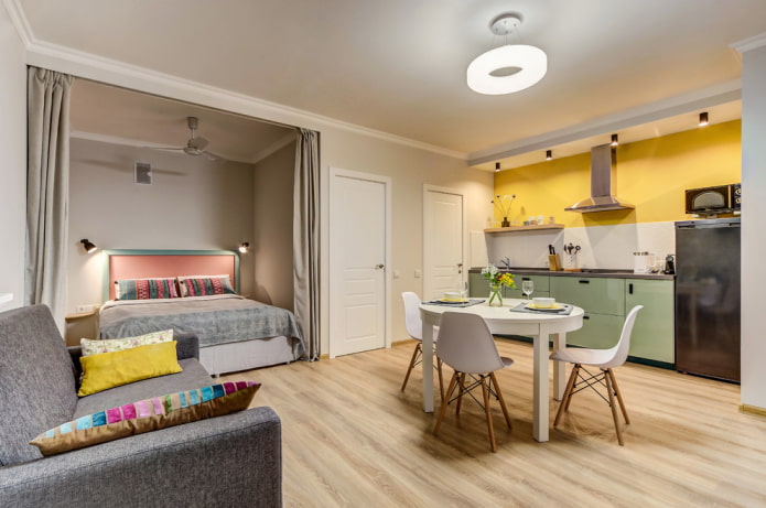 linoleum with imitation laminate in the interior