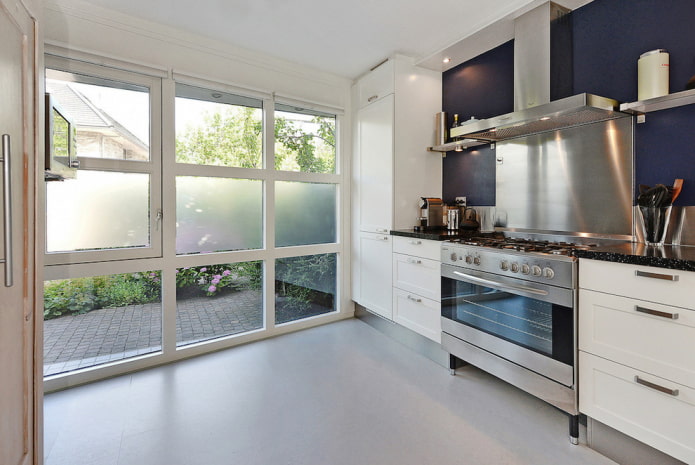 linoleum of gray shade in the interior