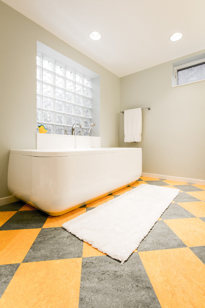 linoleum on the floor in the bathroom interior