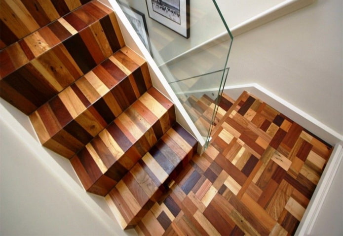linoleum on stair steps in the interior