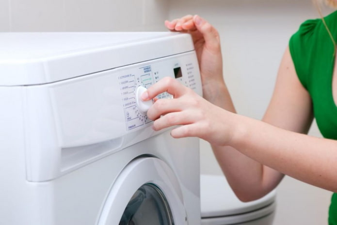 washing linen curtains