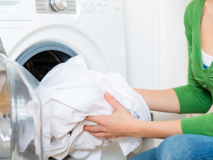 washing linen curtains