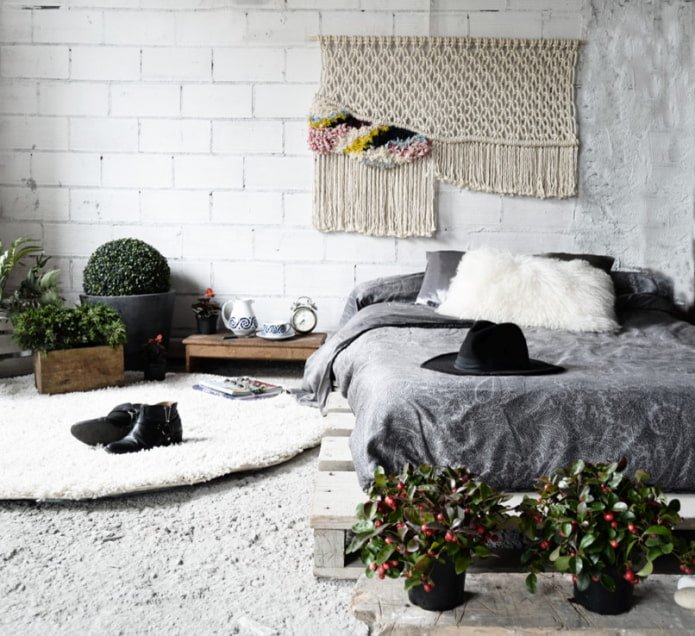 macrame in the loft