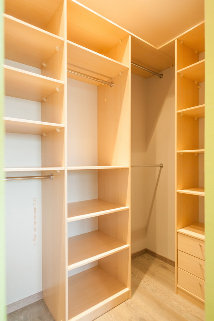 wardrobe shelves