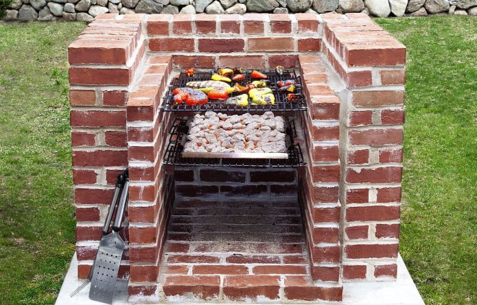Brick barbecue