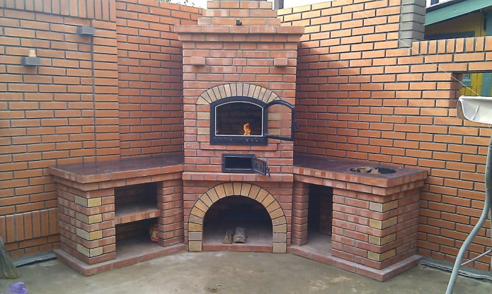 Brick corner barbecue