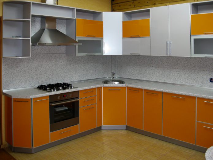 Kitchen facades made of plastic
