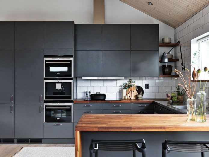 black matte kitchen