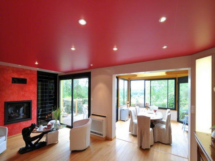 red stretch ceiling in the interior