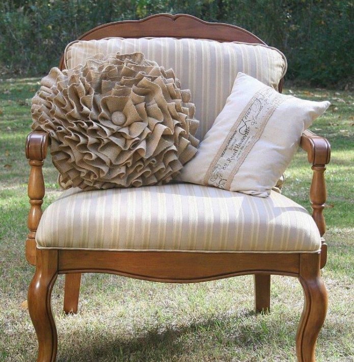 burlap pillow
