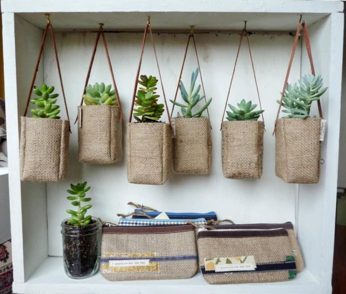 hanging flowerpots for succulents