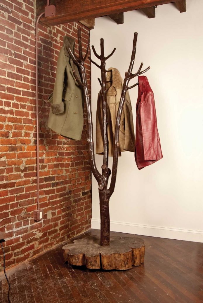 Branch hanger for the dacha