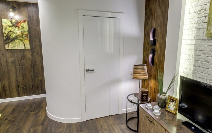 white interior door in the interior