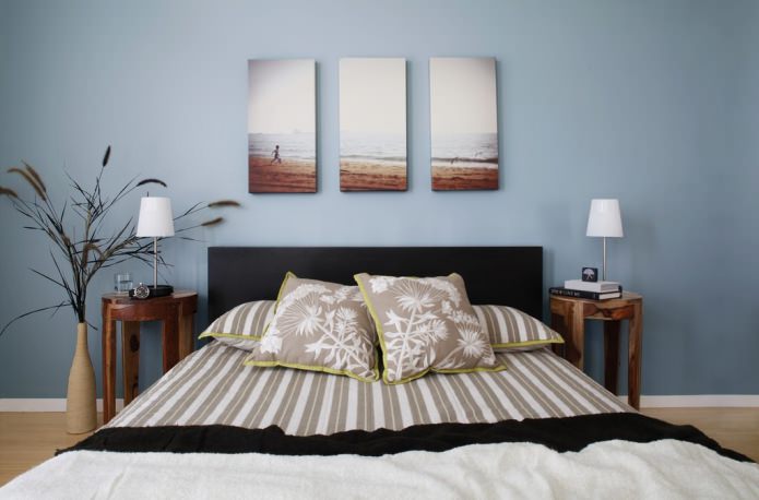 Modular painting in a bedroom interior
