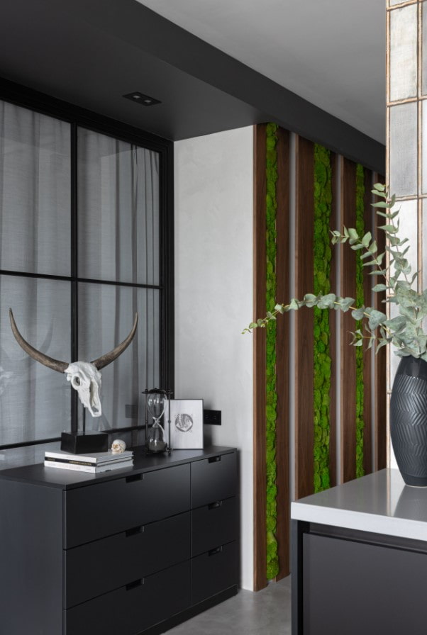 narrow corridor decor