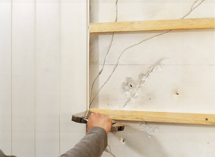installation of PVC panels on the frame