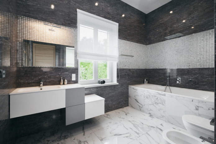 mosaic inserts in the bathroom interior