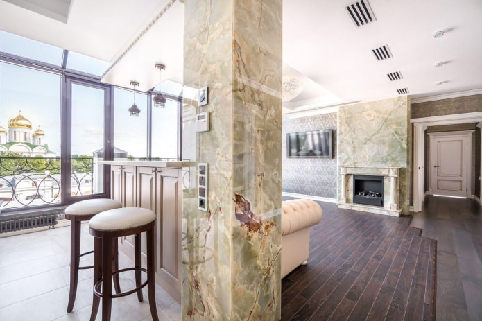 column finishing with marble
