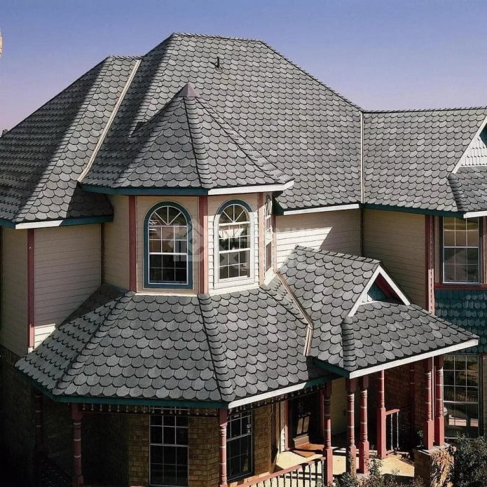 house with soft shingles of the Bobrovy type tail