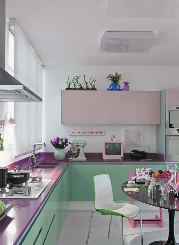 Mint and lilac kitchen