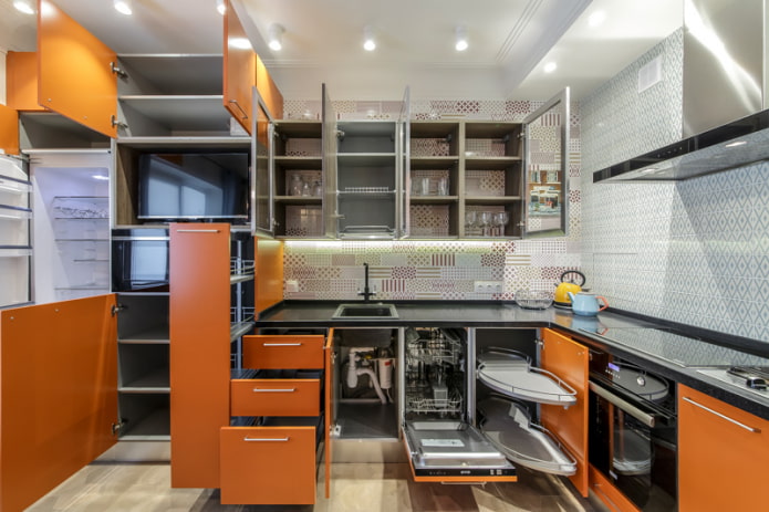 Examples of the interior filling of kitchen cabinets
