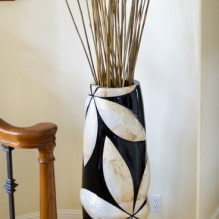 Floor vases in the interior: types, design, shape, color, style, filling options-14