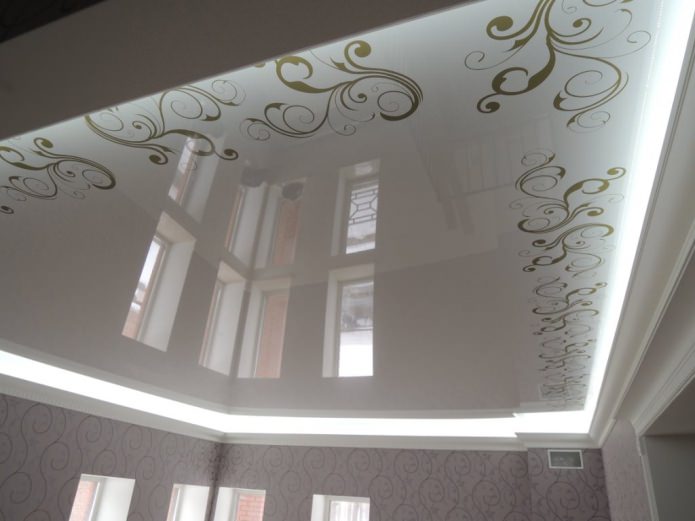 stretch ceiling in the kitchen