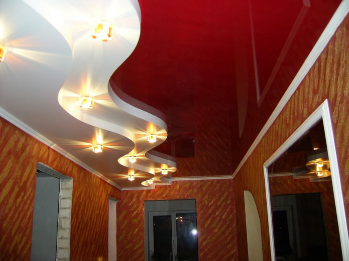multi-level stretch structure in the hallway