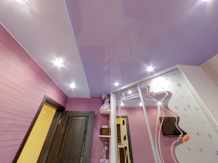 lilac stretch ceiling in the corridor