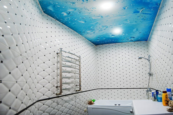 ceiling with a water image in the bathroom