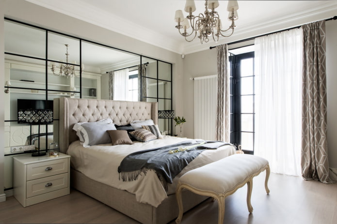 color scheme of the interior in the neoclassical style