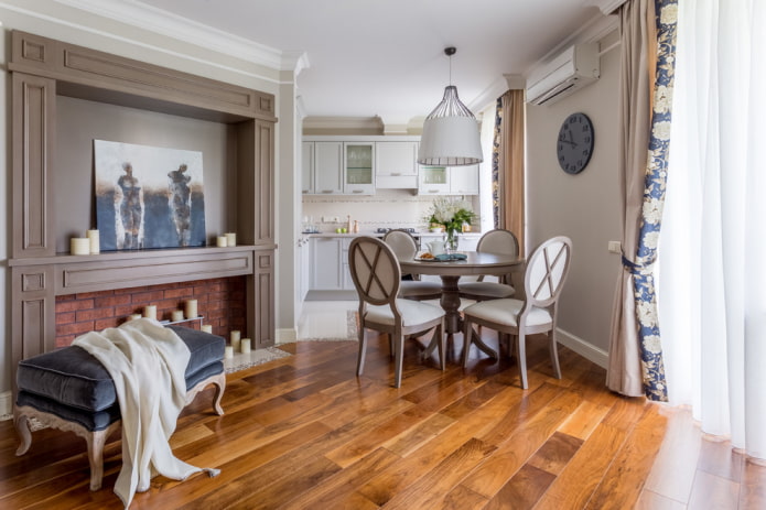 floor finishing in the interior in neoclassical style