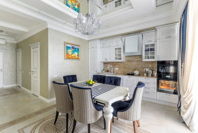 lighting in the interior in neoclassical style