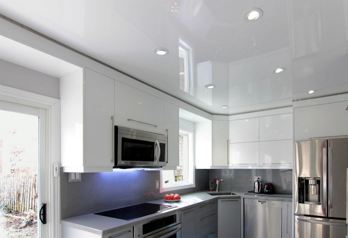 stretch ceiling in the kitchen