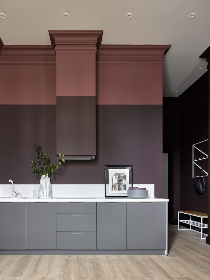 Ledge in two colors