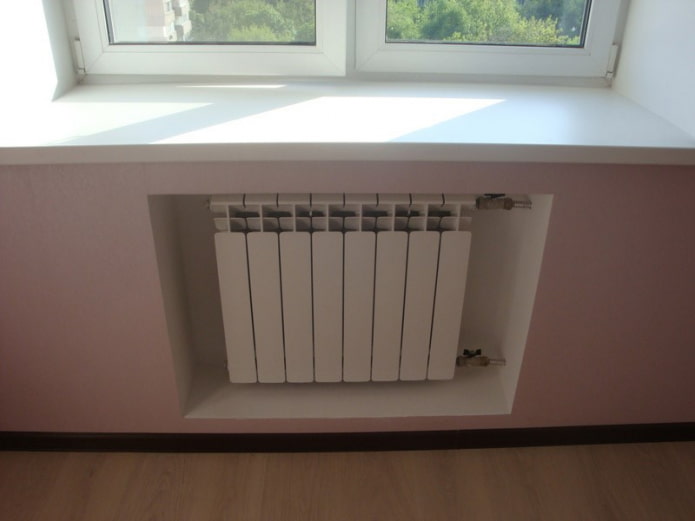 niche for a battery in the interior