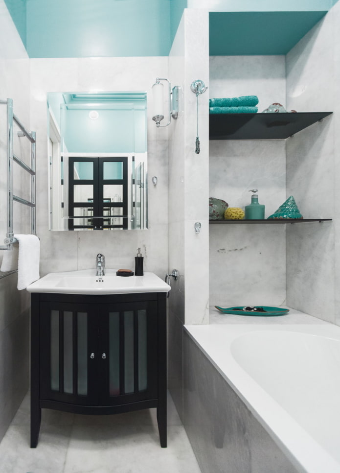 niche with plastic shelves in the bathroom interior